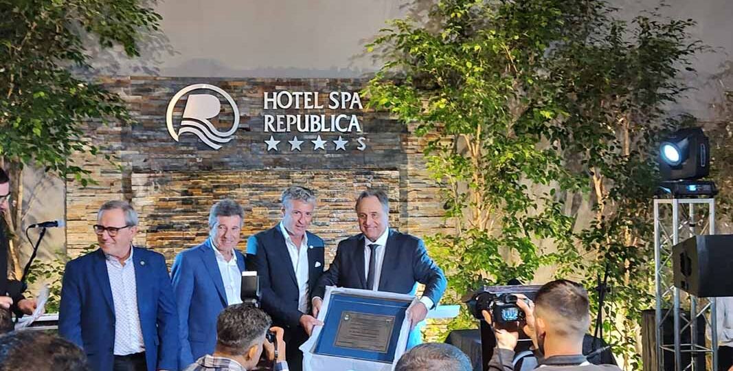 AEHG La Plata presente en el 50º aniversario del Hotel Spa República