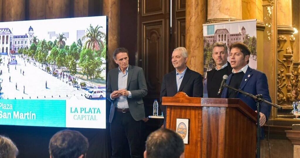 AEHG La Plata presente en la presentación del Proyecto de Remodelación de la Plaza San Martín en La Plata