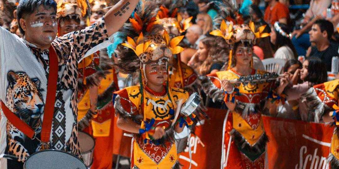 Bandas en vivo en Trenque Lauquen y el tradicional carnaval en 25 de Mayo 2
