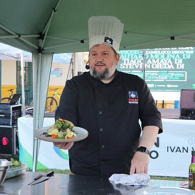 La AEHG La Plata acompañó el 2 Gin Festival 2