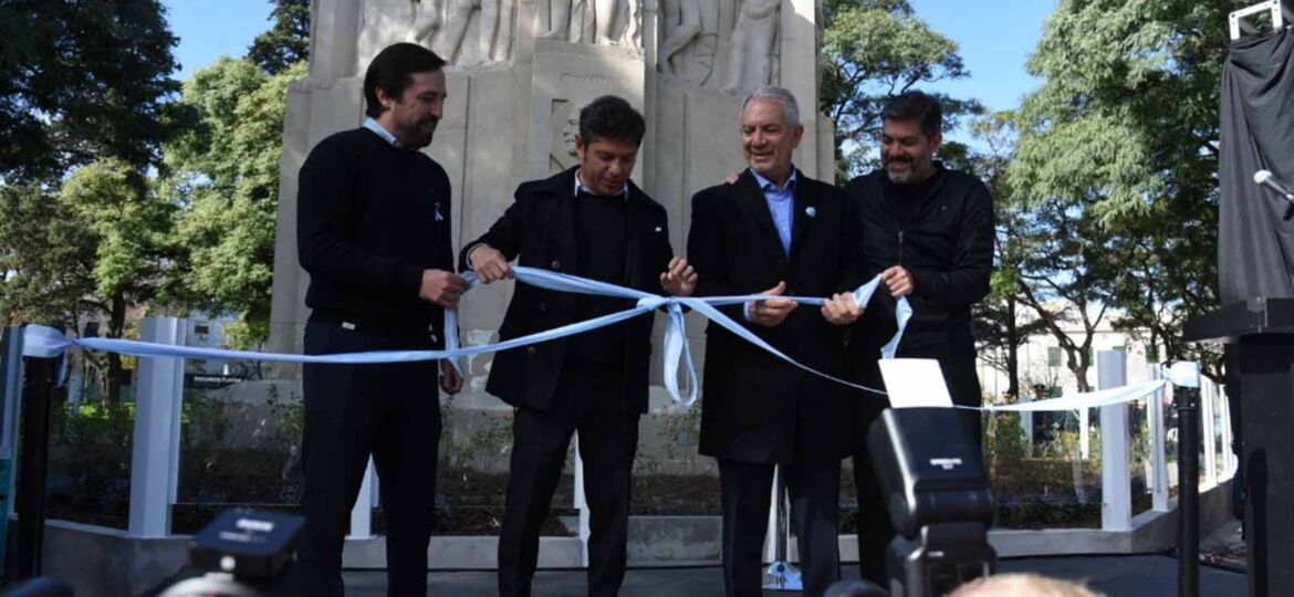 La AEHG La Plata acompañó la reinauguración y puesta en valor de la Plaza Rocha